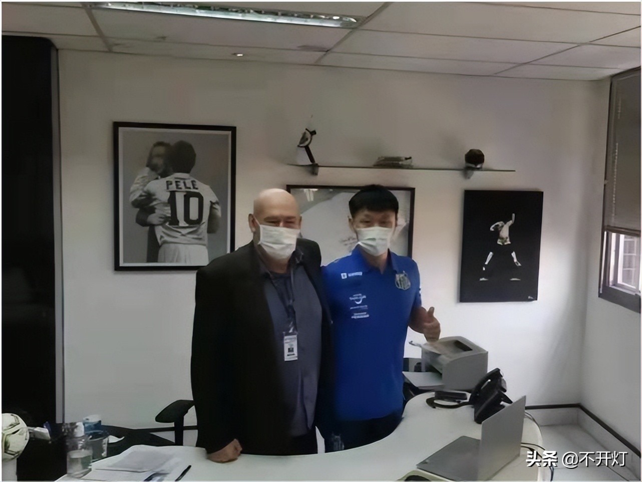 高拉特与桑托斯完成解约,曝桑托斯解约高拉特