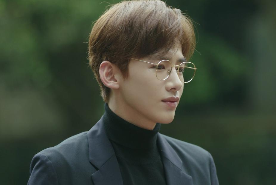 白敬亭沙溢邪不压正,沙溢年轻时的颜值和白敬亭