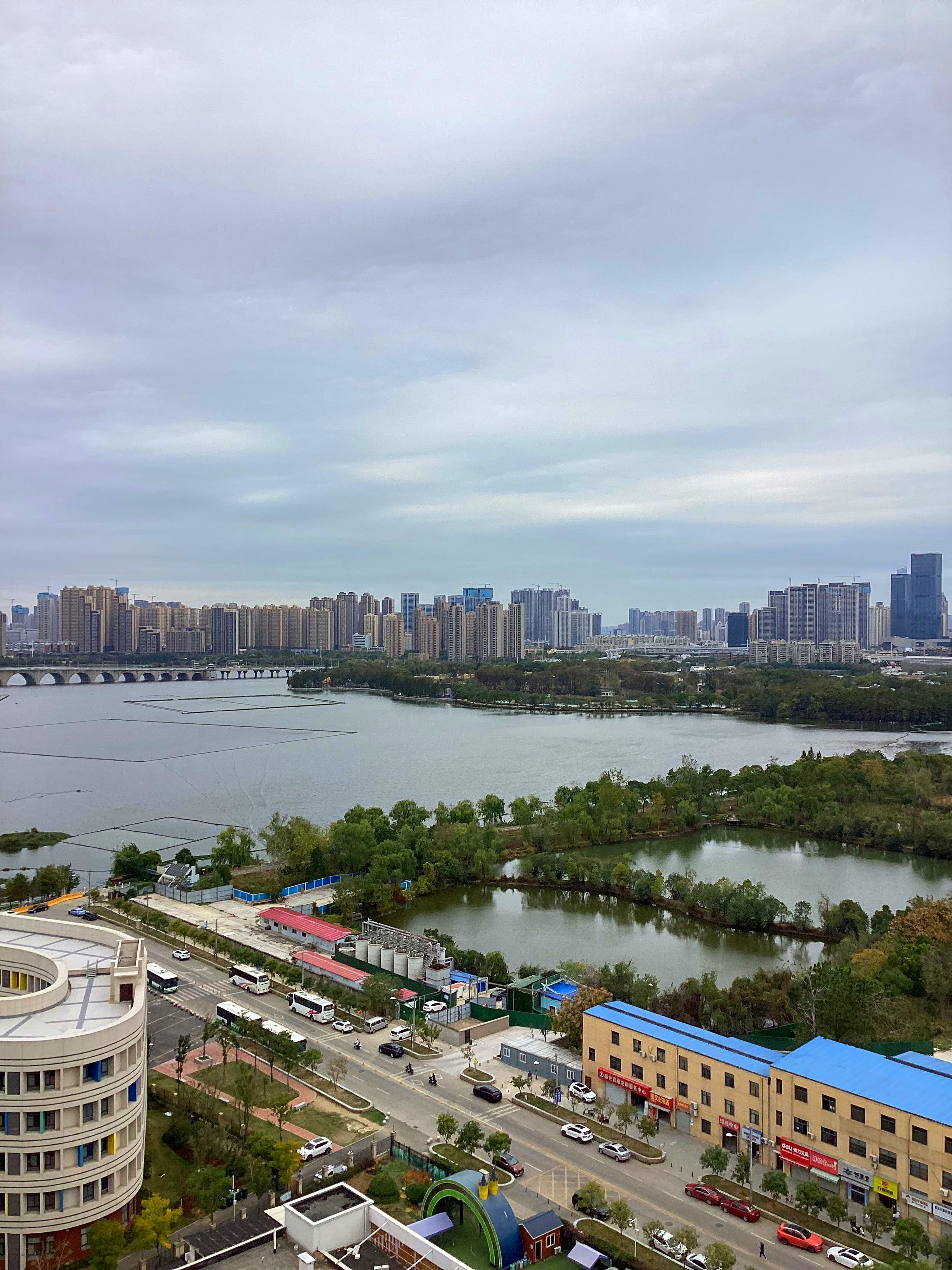 ipad18款23年了还值得入手吗,ipad2021和ipadpro2021做对比