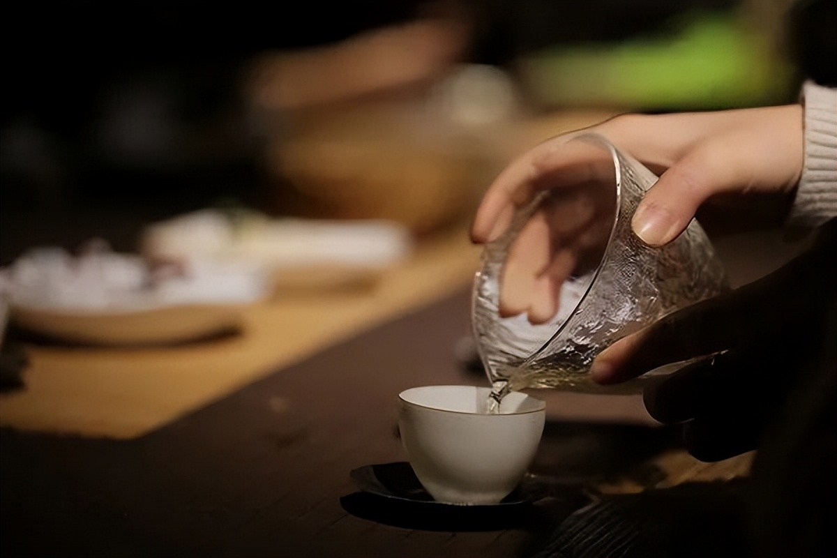 催婚、问收入...面对春节囧境，给亲朋泡杯什么茶能轻易化解？