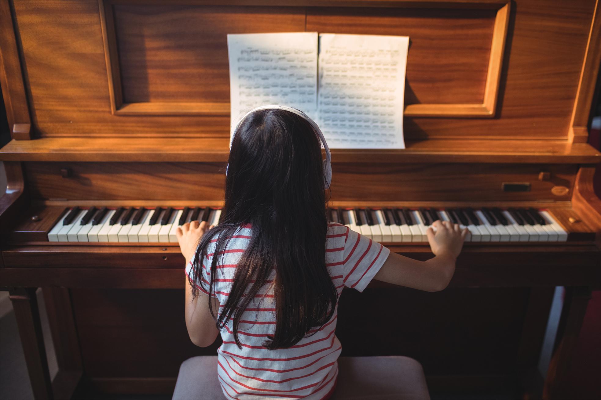 孩子的兴趣班不退费,孩子兴趣班上了中途出来不肯上