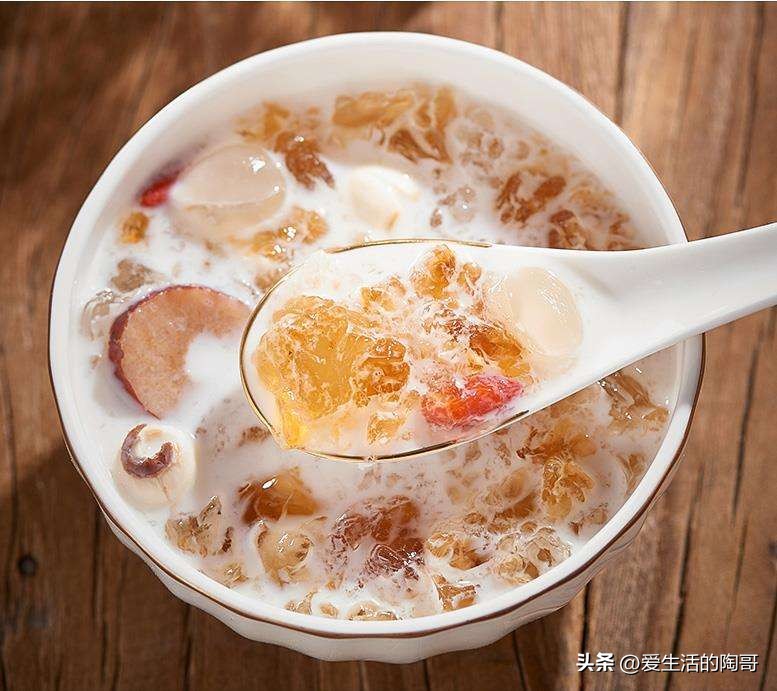 建议女人：45岁后无论贫富，多吃“养元5宝”，脸色红润显年轻