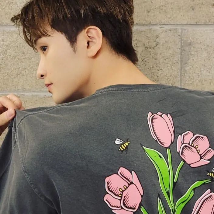 韩国流行宽肩,宽肩在韩国多流行