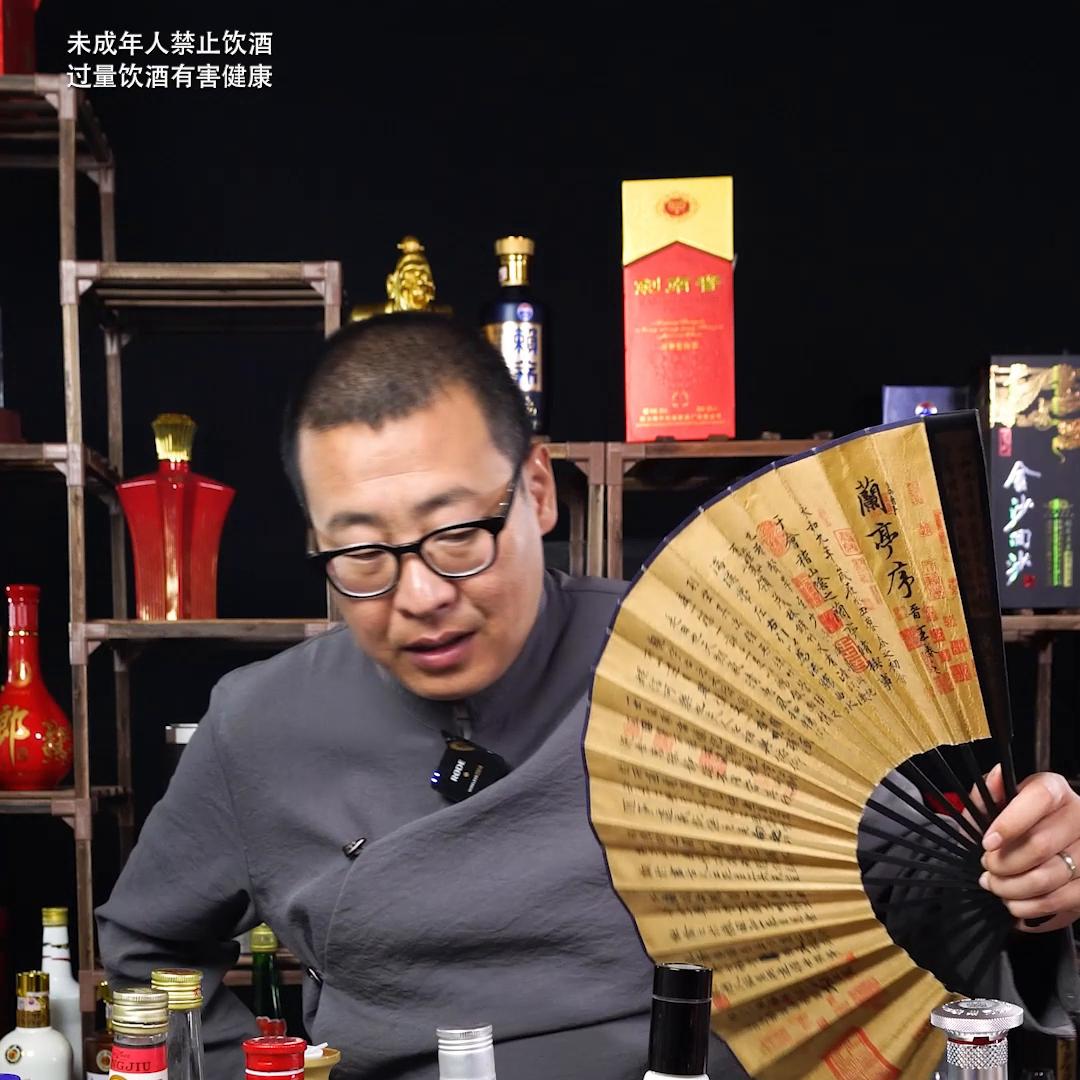 黄果树中国蓝跟1988哪个好喝,黄果树1988与黄果树1952区别