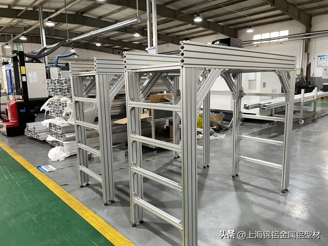 工业铝型材框架面板设计,常见铝型材的特点有