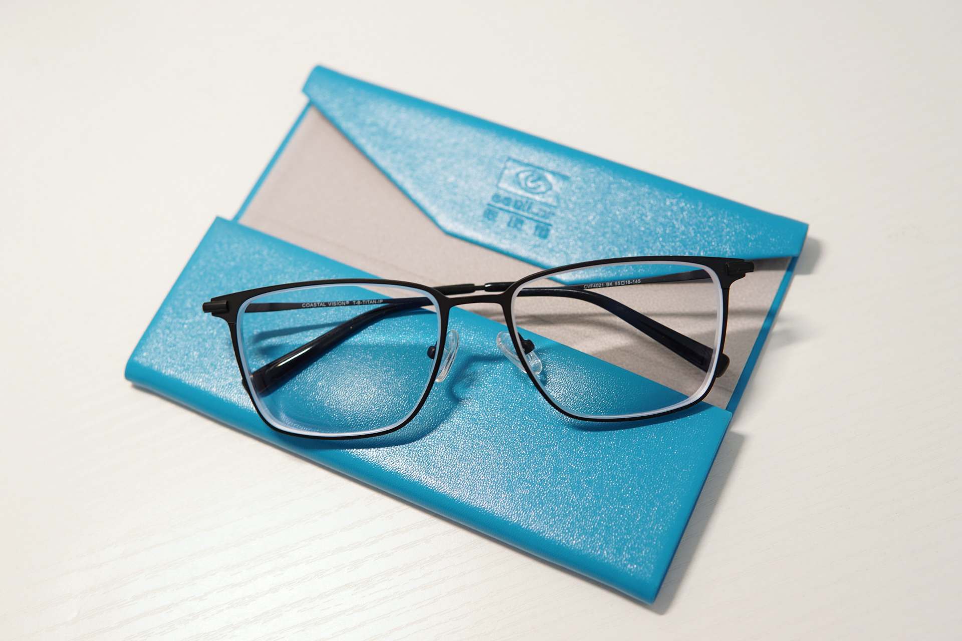 依视路钻晶怎么选,依视路钻晶a41.6属于什么档次