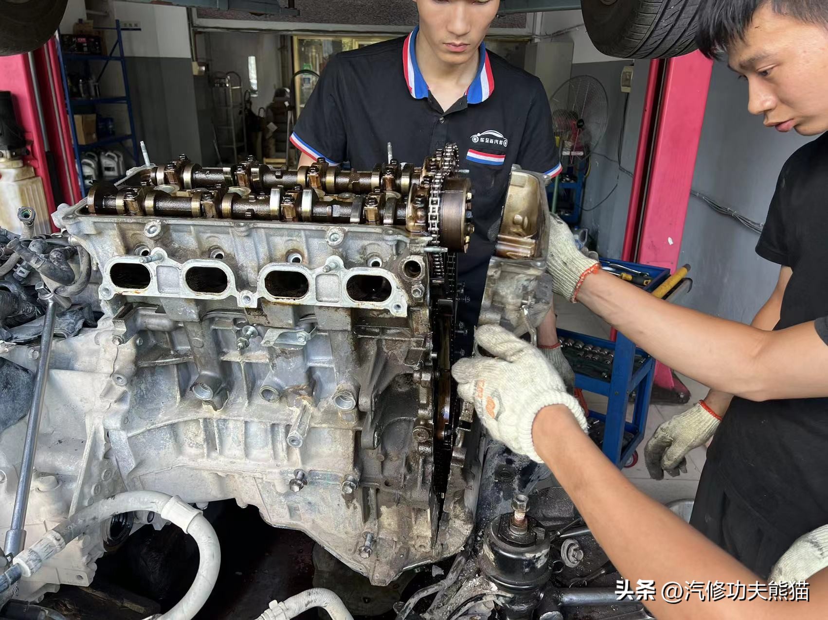 凯美瑞路上趴窝,一车传三代的丰田