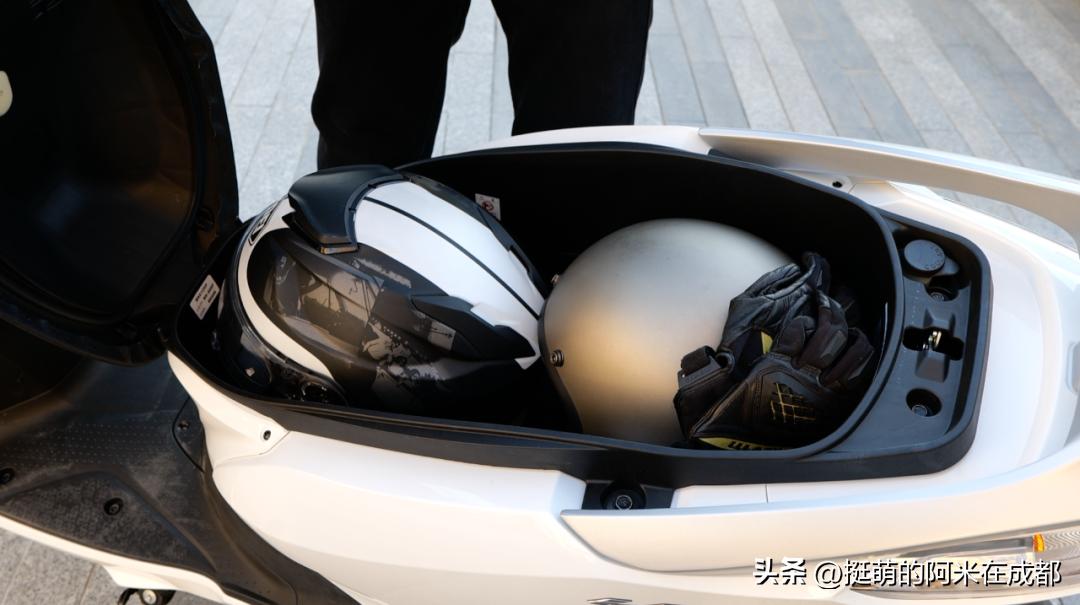 本田lead125踏板改装abs,本田水冷lead125怎么没有abs