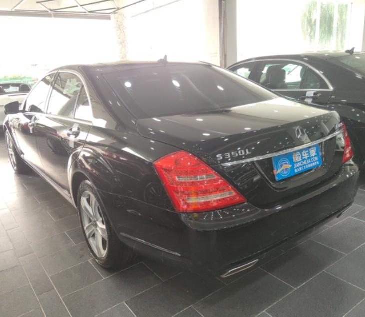 试驾奔驰s350有档次吗,十多年奔驰s350值得买吗