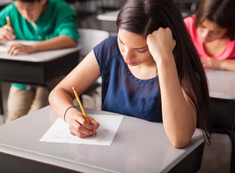 双相情感障碍休学后复学又复发,双相情感障碍休学后能复学吗