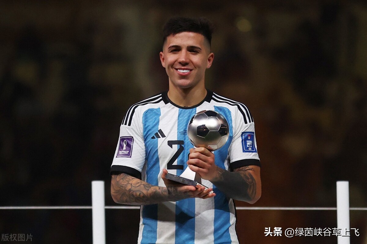 恩佐·费尔南德斯——阿根廷的未来之星，一个打开梅西心结的男人