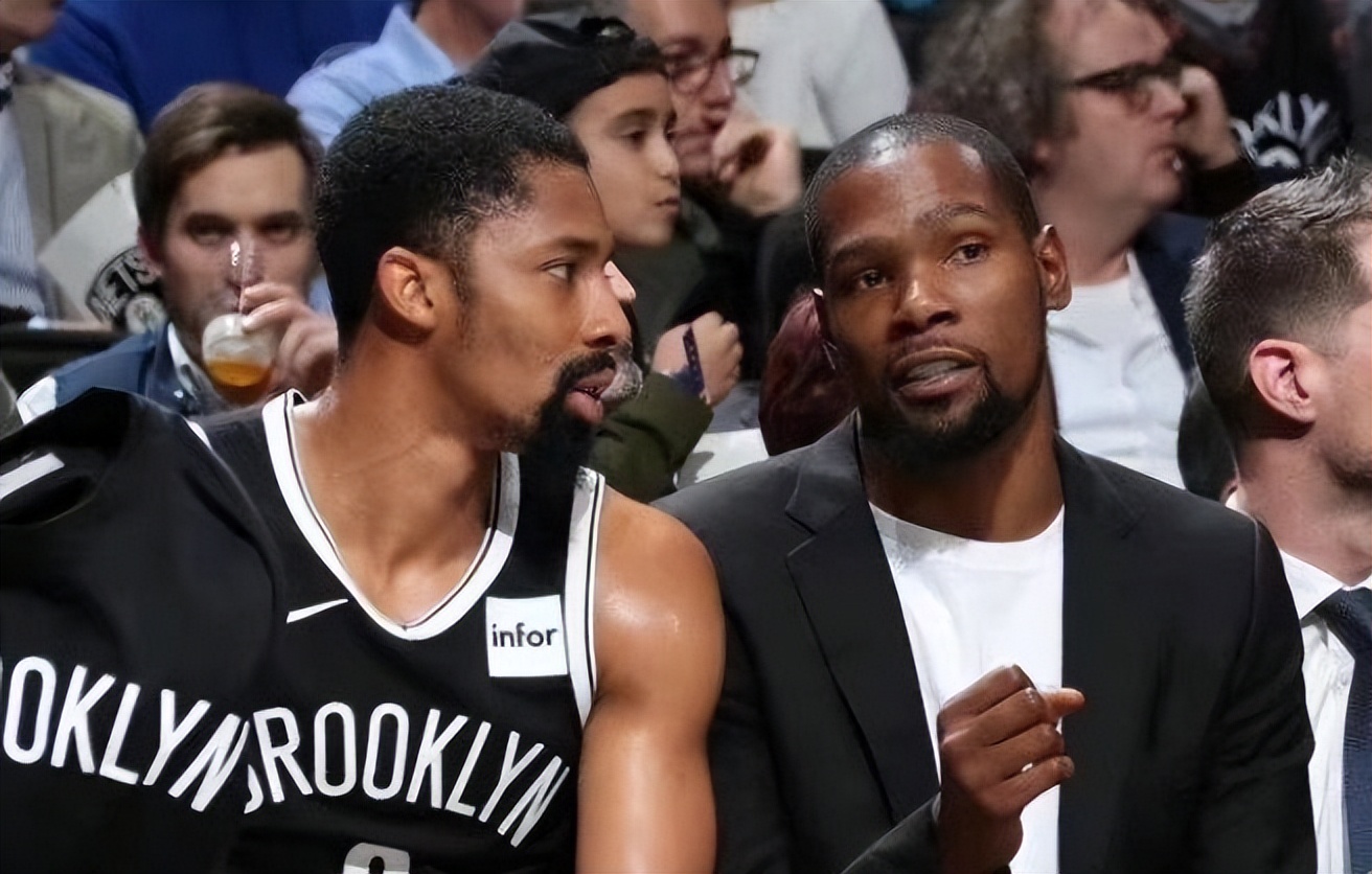 欧文复出篮网3巨头合砍79分,欧文重返布鲁克林21分