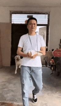 女生眼中男生头发湿了,女生眼中男的投篮