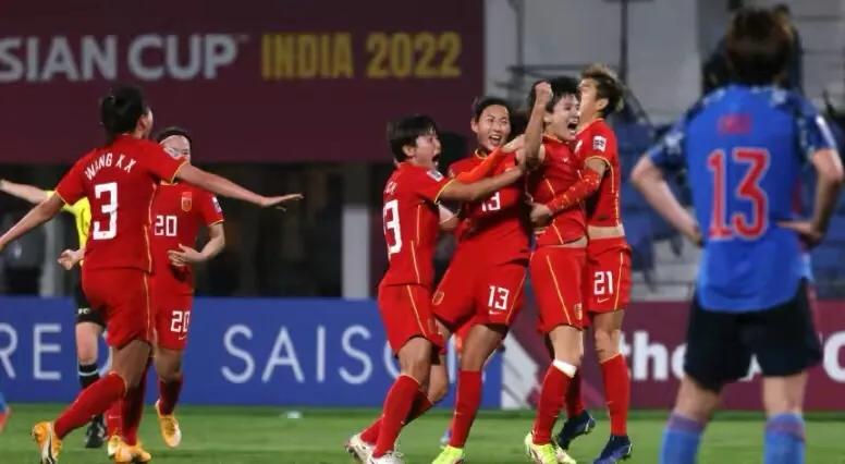 中国女足足球精神视频,水庆霞东亚杯让中国女足得到锻炼