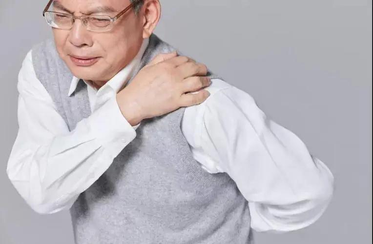 肩周炎最怕什么注意哪些,肩周炎欺软怕硬