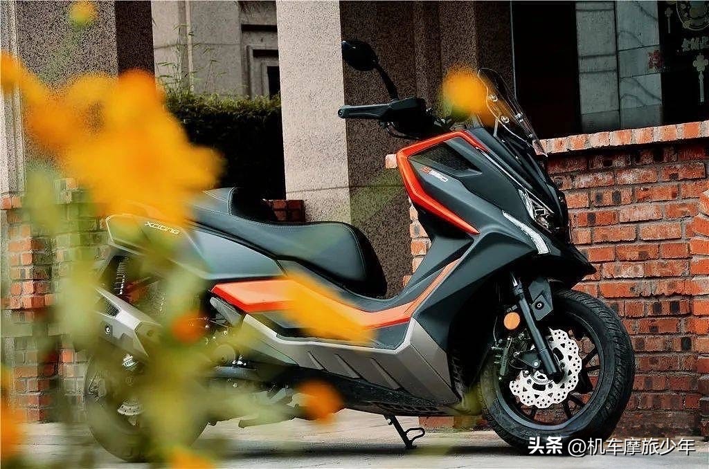 雅马哈xmax300和光阳s350极速表现,雅马哈xmax300和光阳赛艇s350