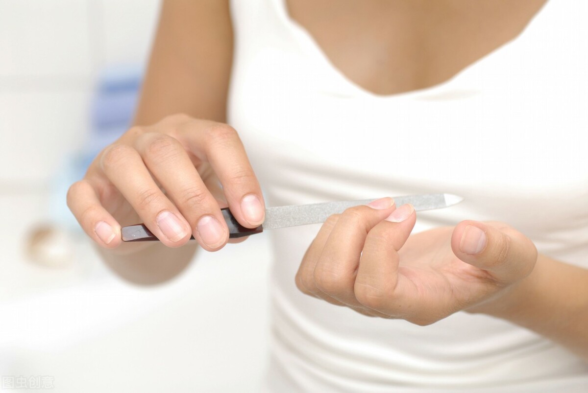 手指僵硬疼痛握不拢是什么原因,睡醒手指僵硬是什么原因和征兆