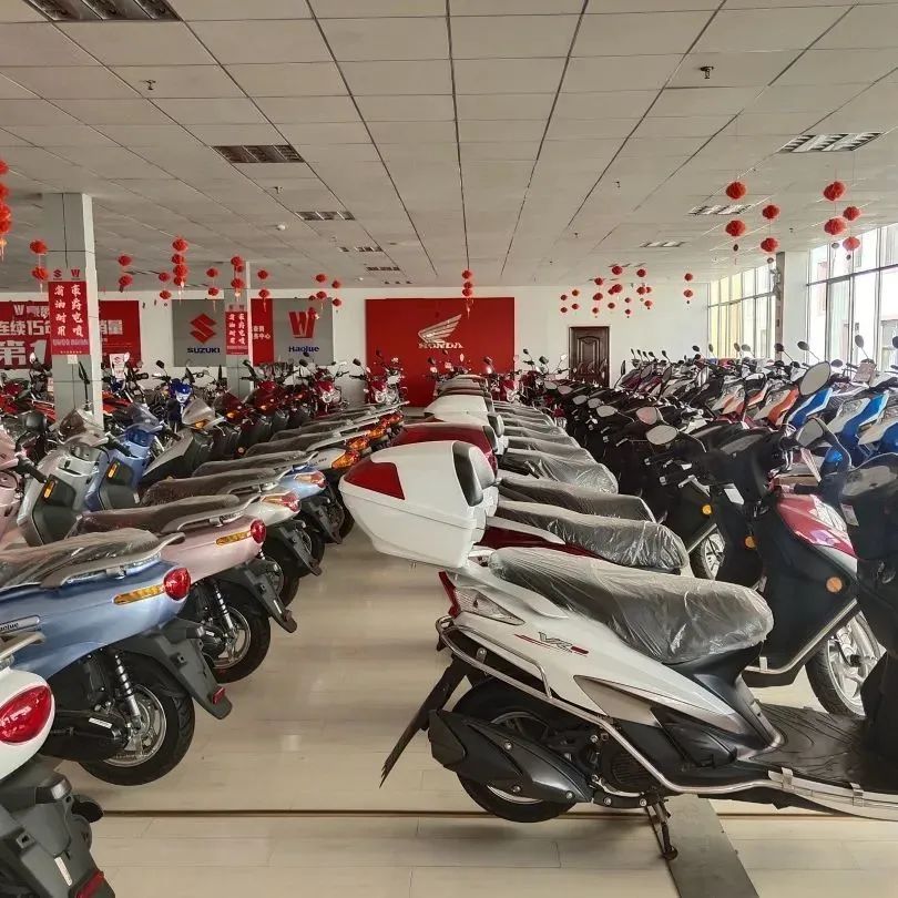 易门乔鑫商贸有限公司展厅,易门乔鑫汽车卖场