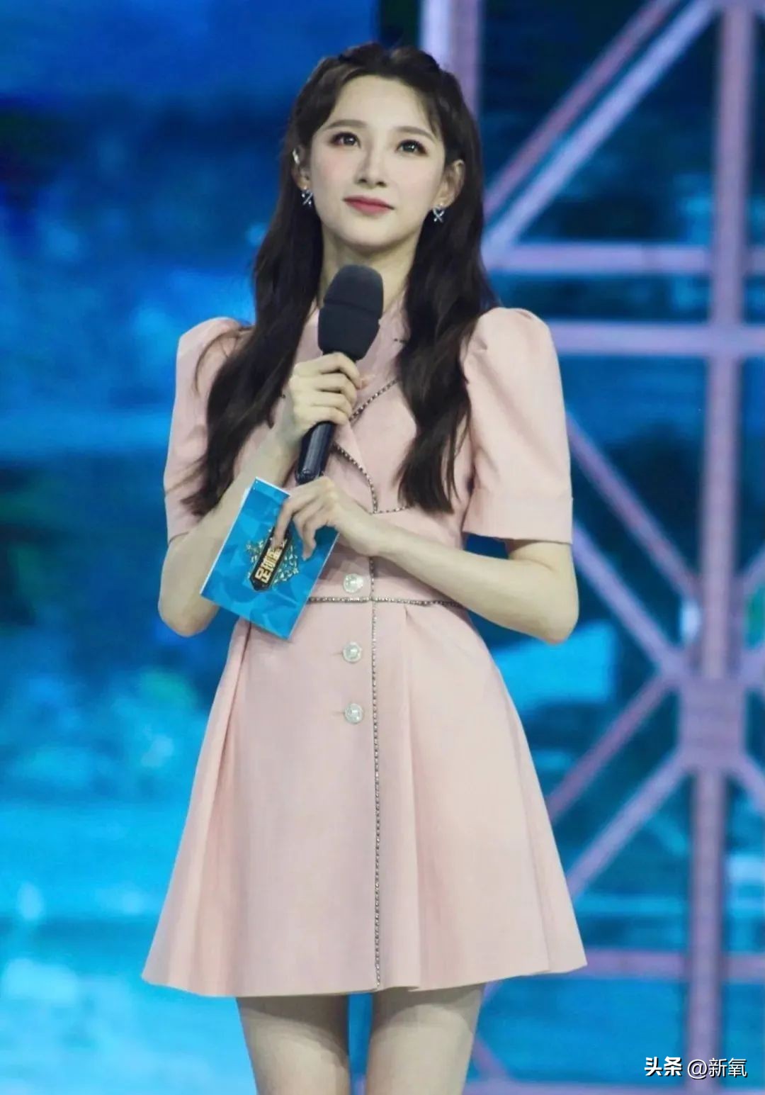 马凡舒首次接春晚邀请,央视春晚女主持人是马凡舒吗