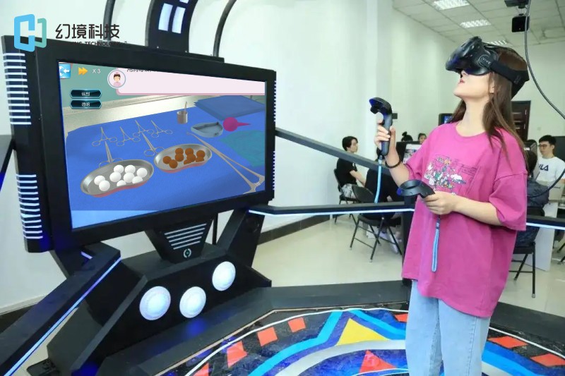 医护虚拟仿真实训平台：借5G+VR之翼，为人才培训加速