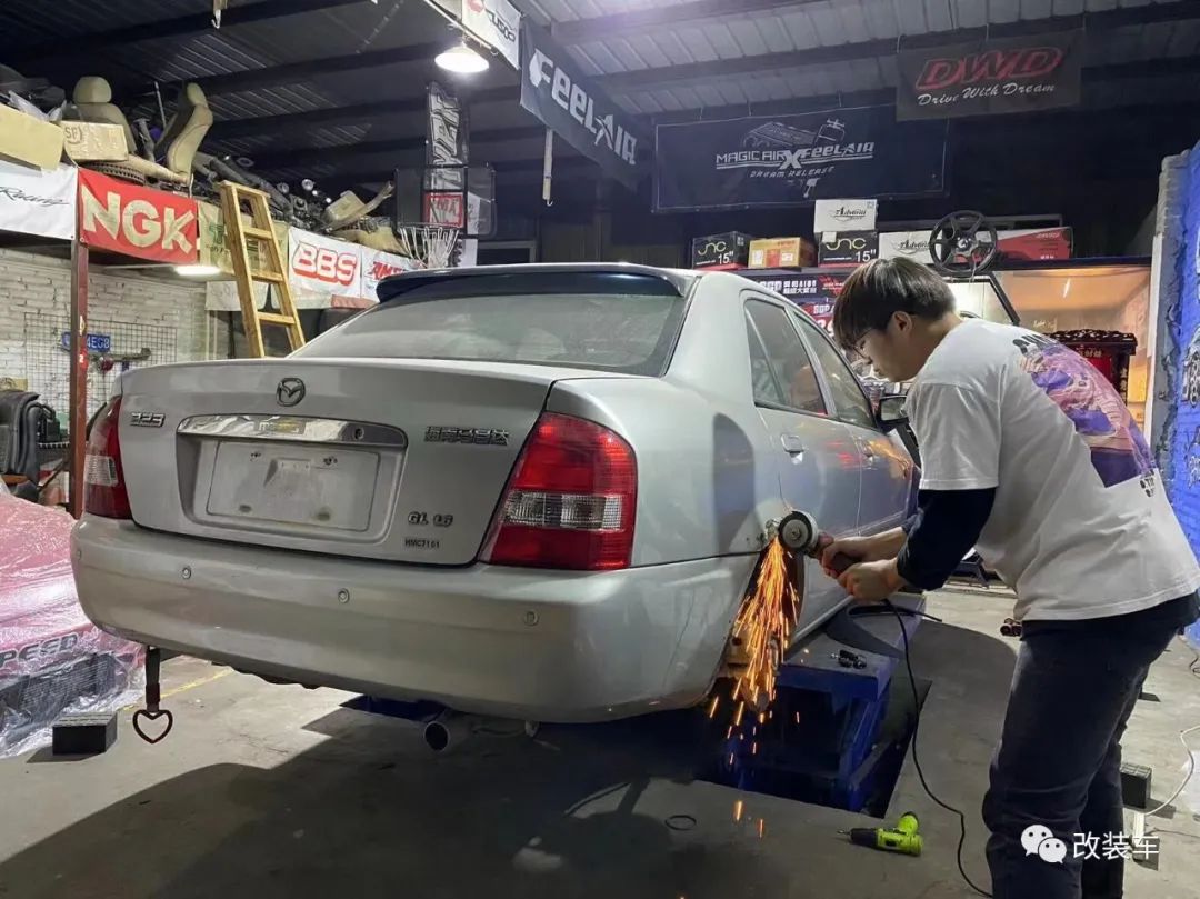 马自达6绞牙战士,马自达323暴走风格