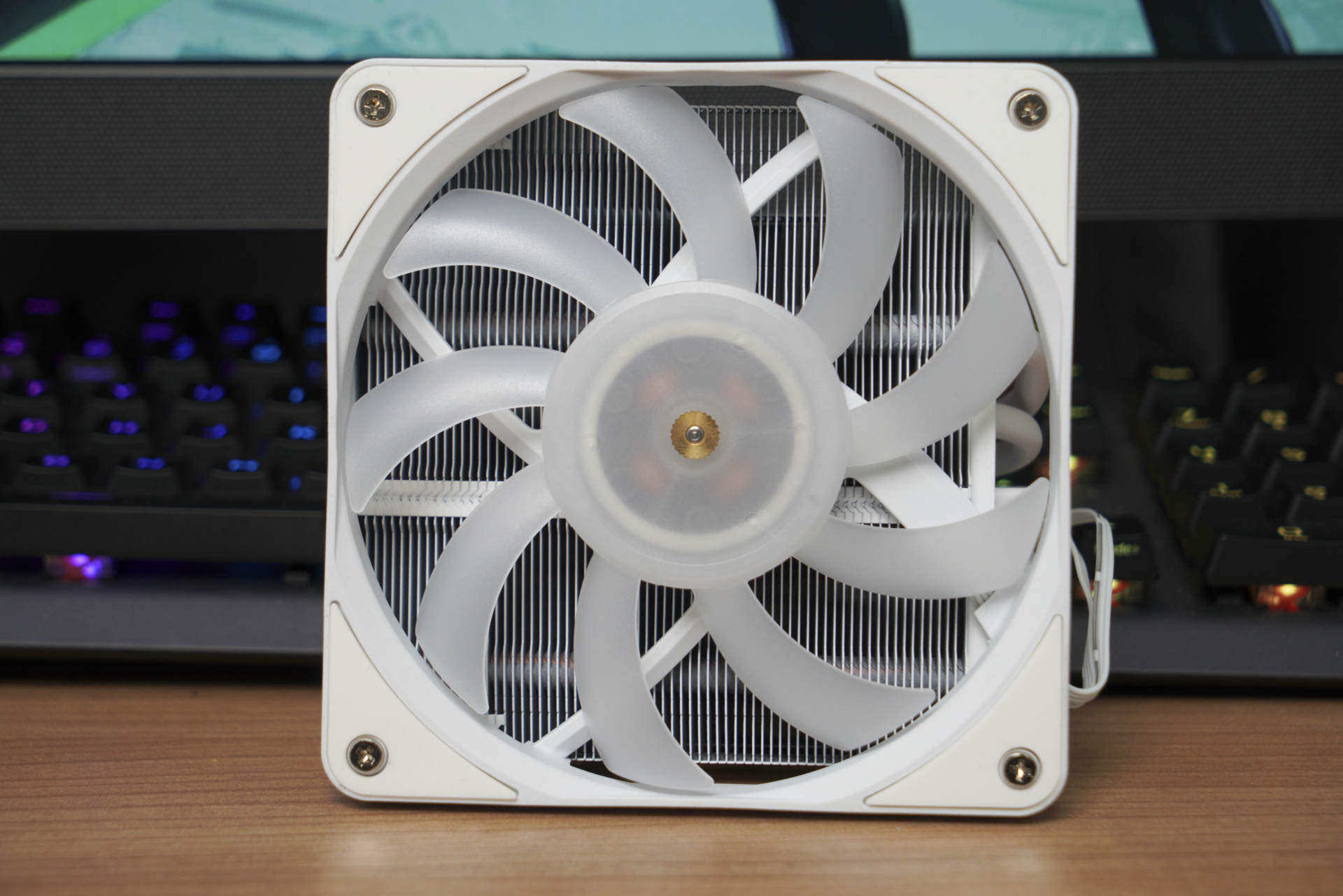 5700g后期可以加什么显卡,5700gvega相当于什么显卡