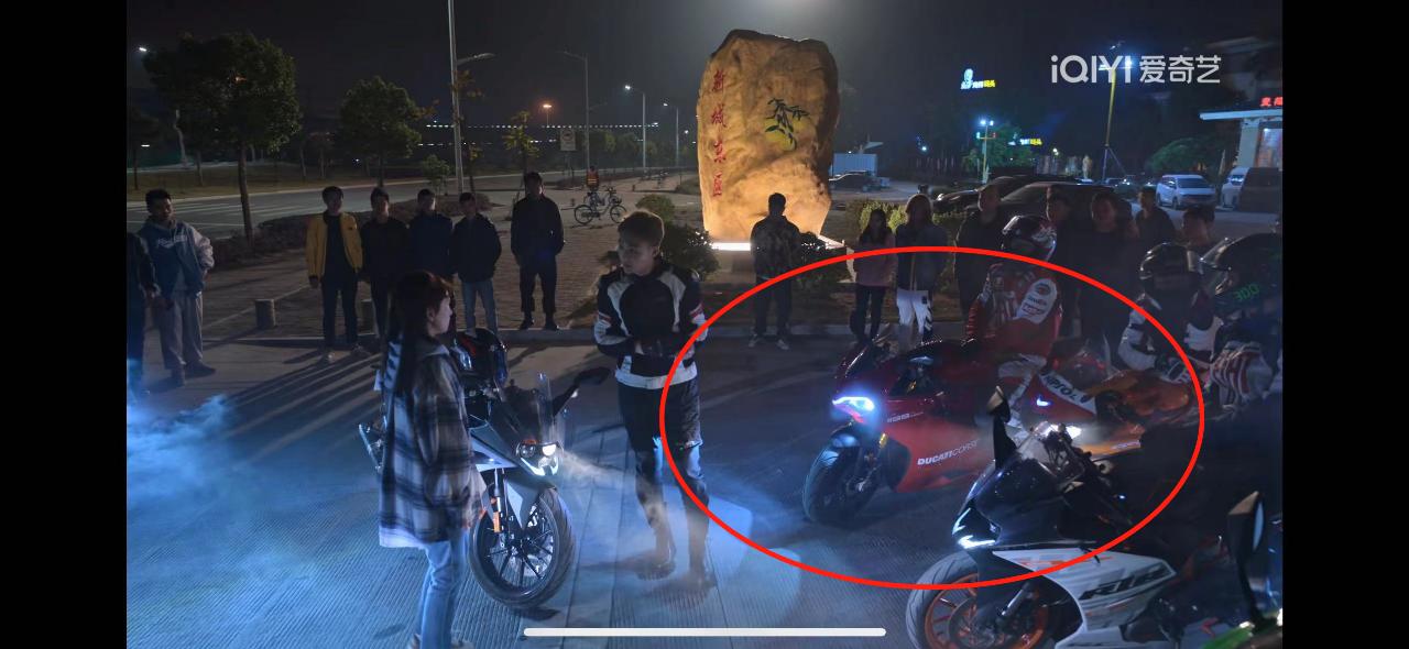 吐槽狂飙摩托车,小排量摩托车被鄙视