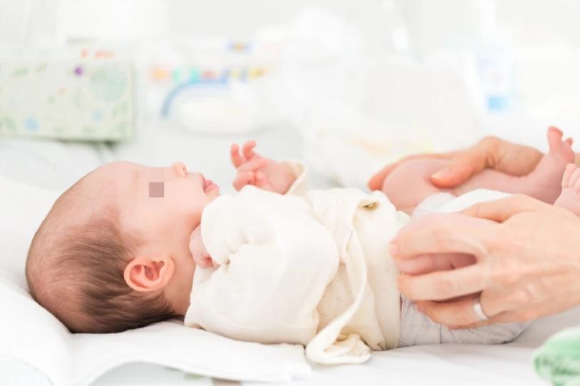 别再用湿巾给宝宝擦屁股了,湿巾擦屁股的危害