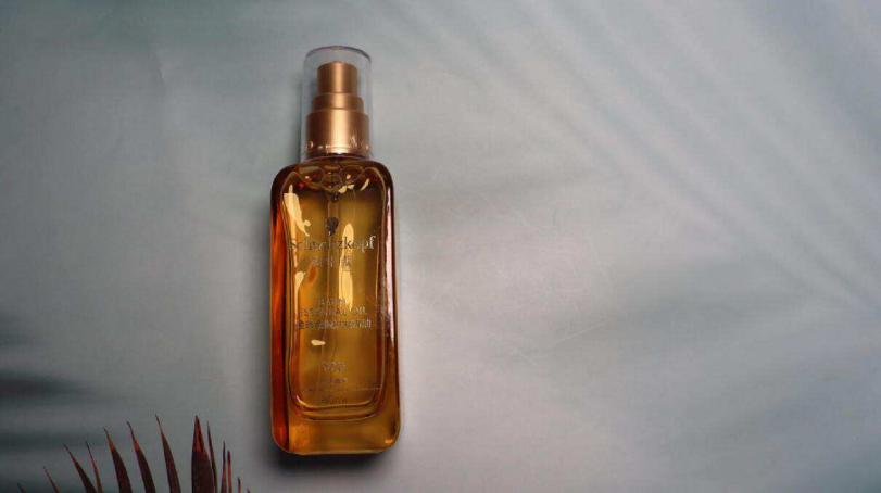 哪款护发精油既清爽又光泽,比较好闻的护发精油