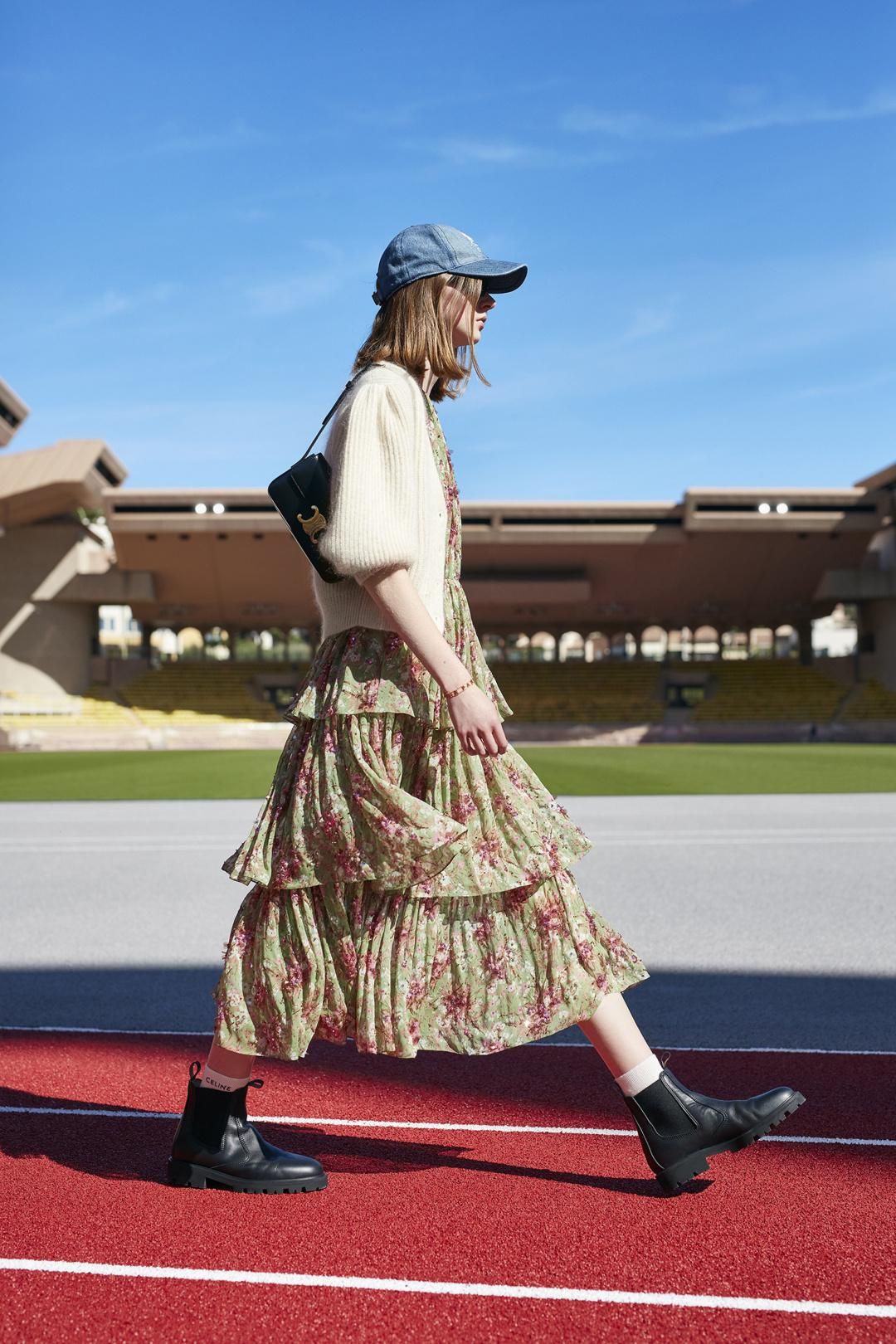 lisa和celine的穿搭风格,celine和lisa要到期了吗