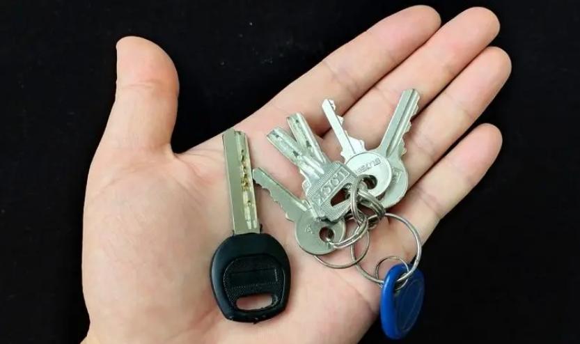 家里废旧钥匙别扔了，这7个作用花钱都买不到，解决不少人的烦恼