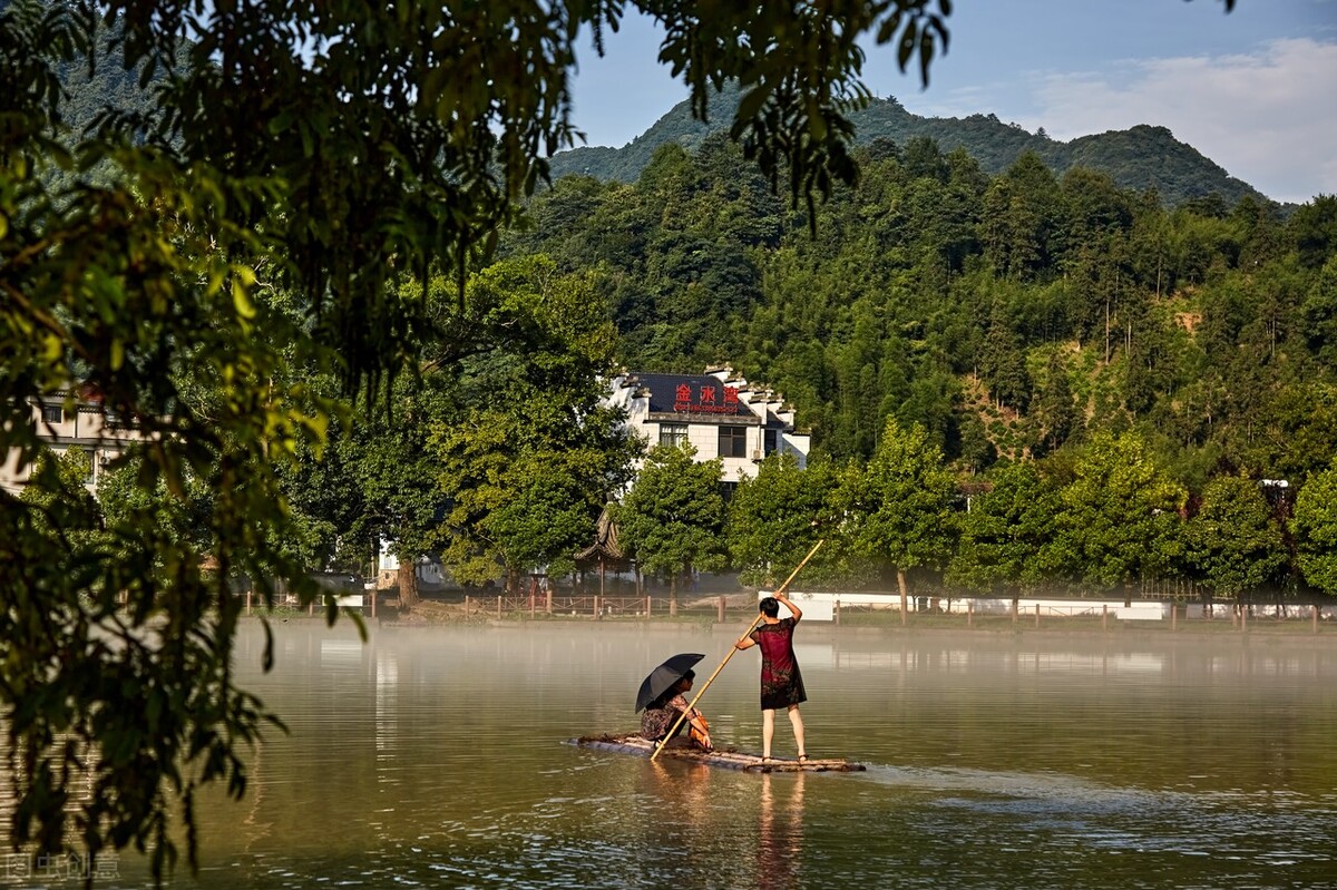 边城爱情悲剧的原因,边城为什么是理想化的边城