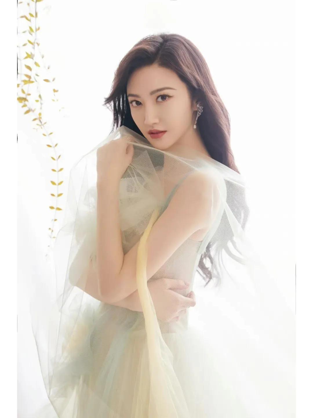 张继科和景甜图片大全,景甜迷倒男人的魅力