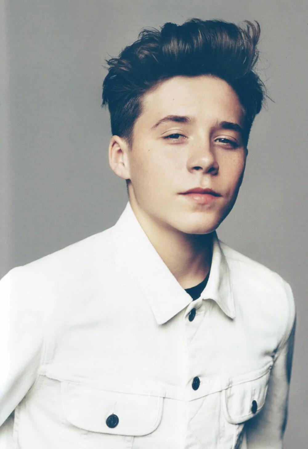 贝克汉姆现今共有几个孩子,贝克汉姆小七长残