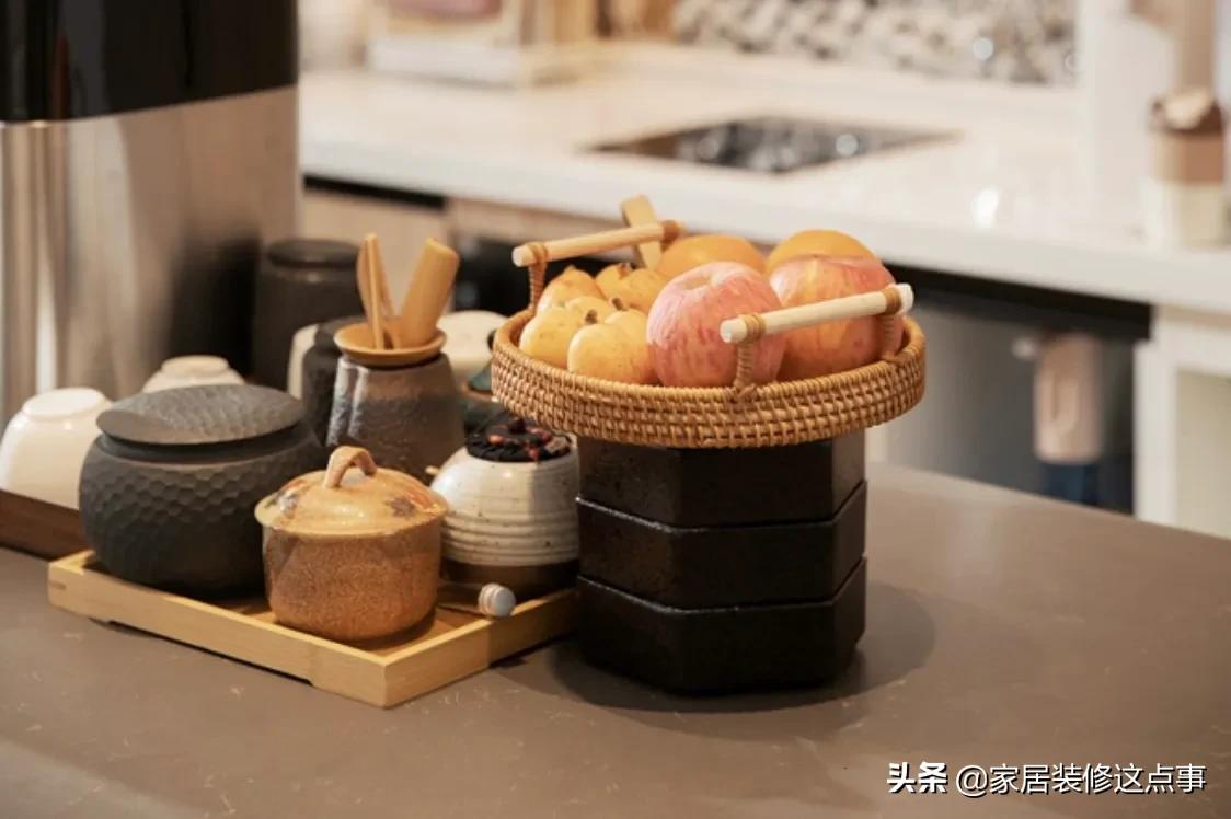 90后清新少女独居住宅自由自在,独居女孩的温馨小屋安全感爆棚