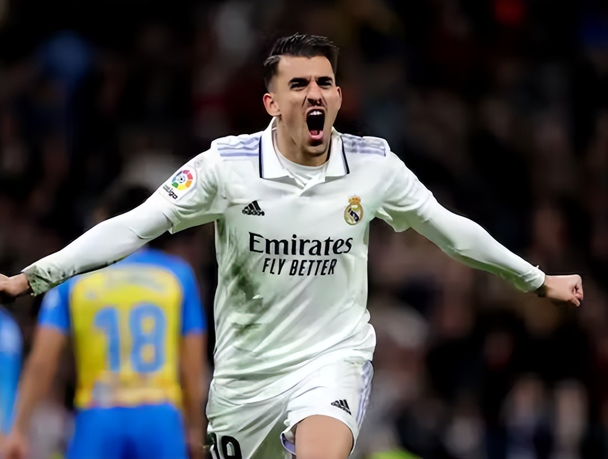 “银河舰队”完约五人组！伯纳乌本土四大将前景堪忧！