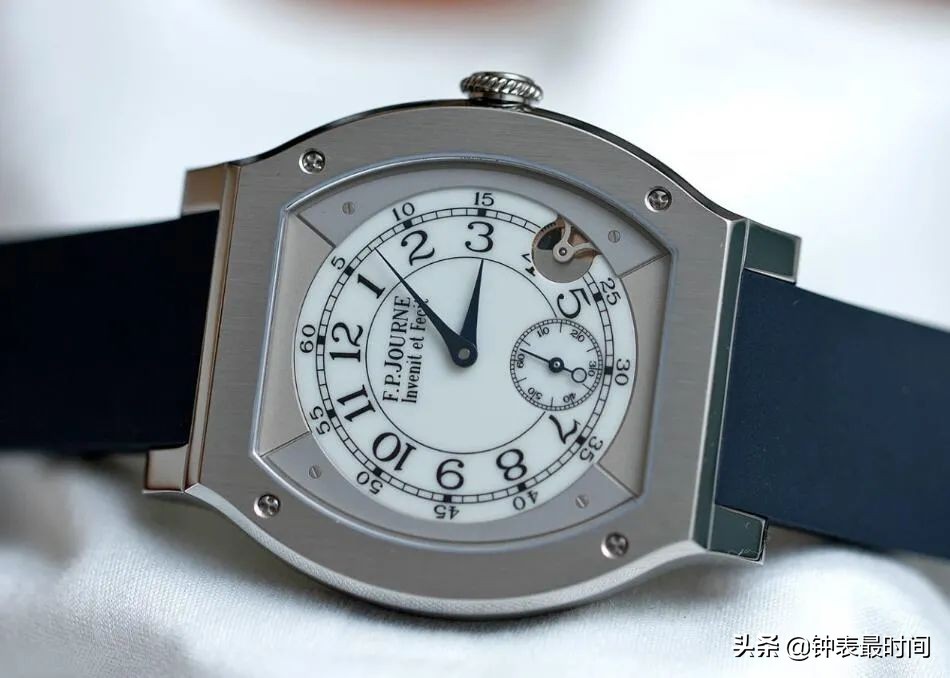 石英表的保养方法,石英表用保养么