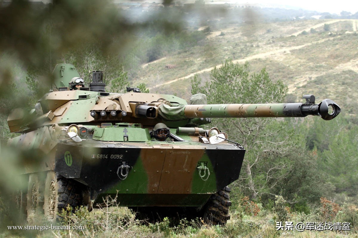 amx-10rcr装甲车,法国amx-10rc装甲车