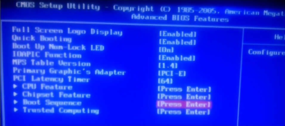 NoBootDeviceFound.Pressanykeytoreboot没有启动盘按任意键重启