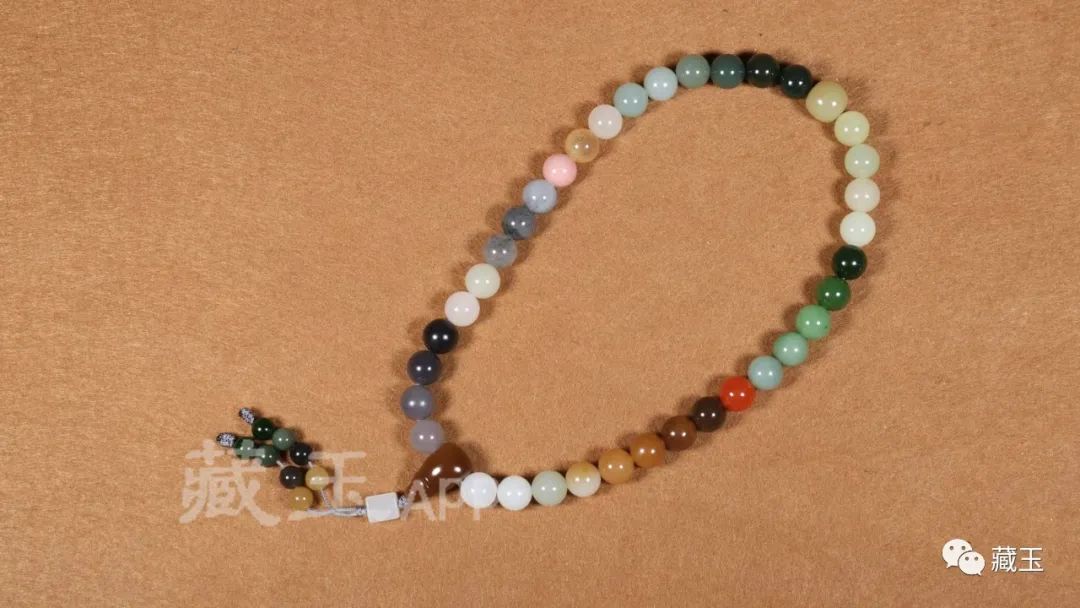 500能买什么样的和田玉手串,300元的和田玉手串是真的吗