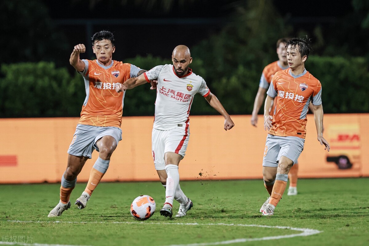 广州队vs上海海港队5比4,海港战胜泰山