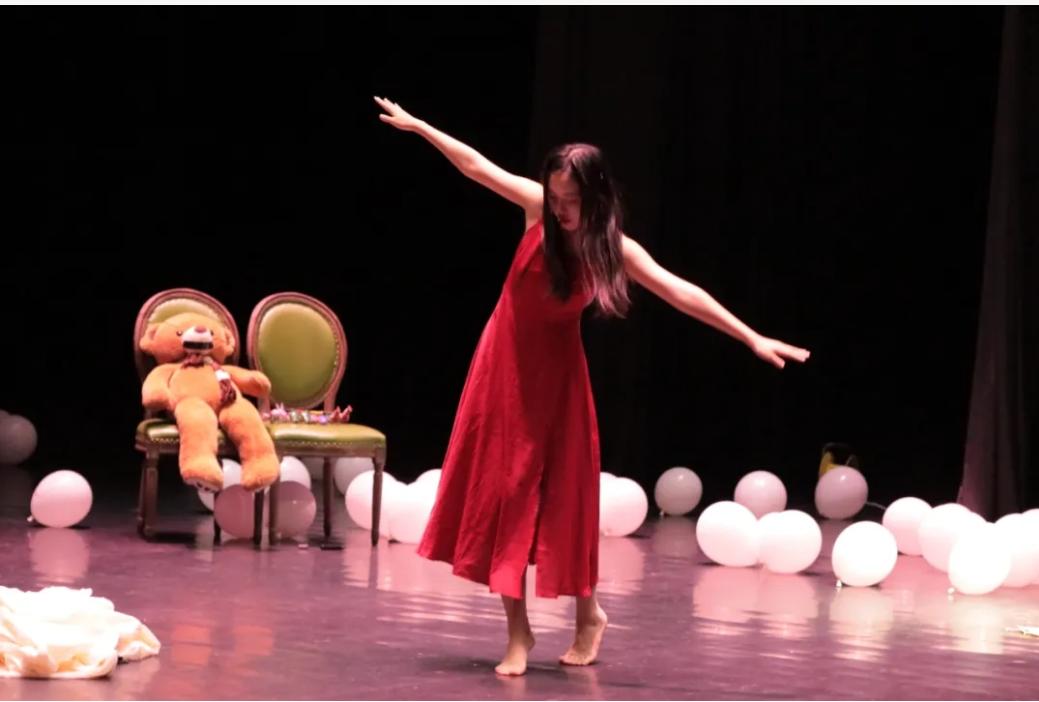 话剧背景配乐压抑,话剧表演背景音乐压抑