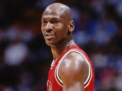 伟大的篮球之神乔丹,伟大的迈克尔乔丹50佳球