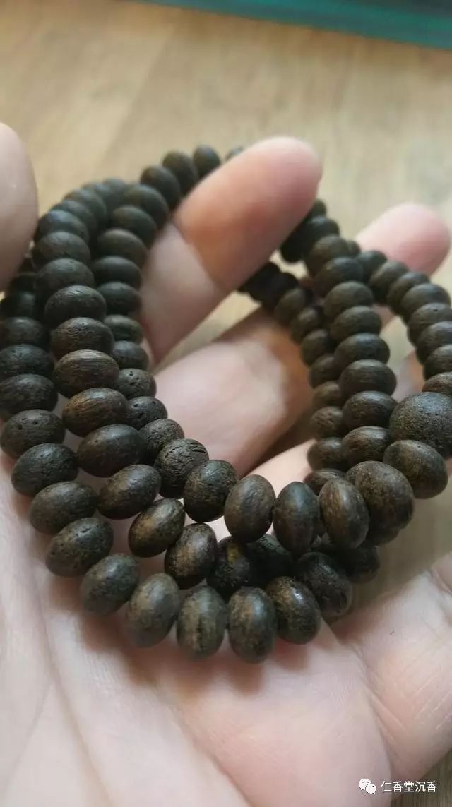 正宗沉香手串的价格多少,越南沉香手串价格表大全