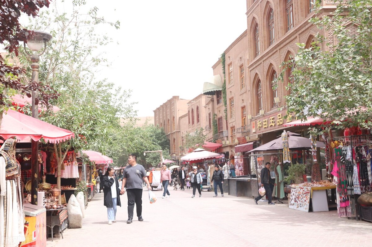 中国*锁封**后反弹的最大受益者之一一直是全球奢侈品公司