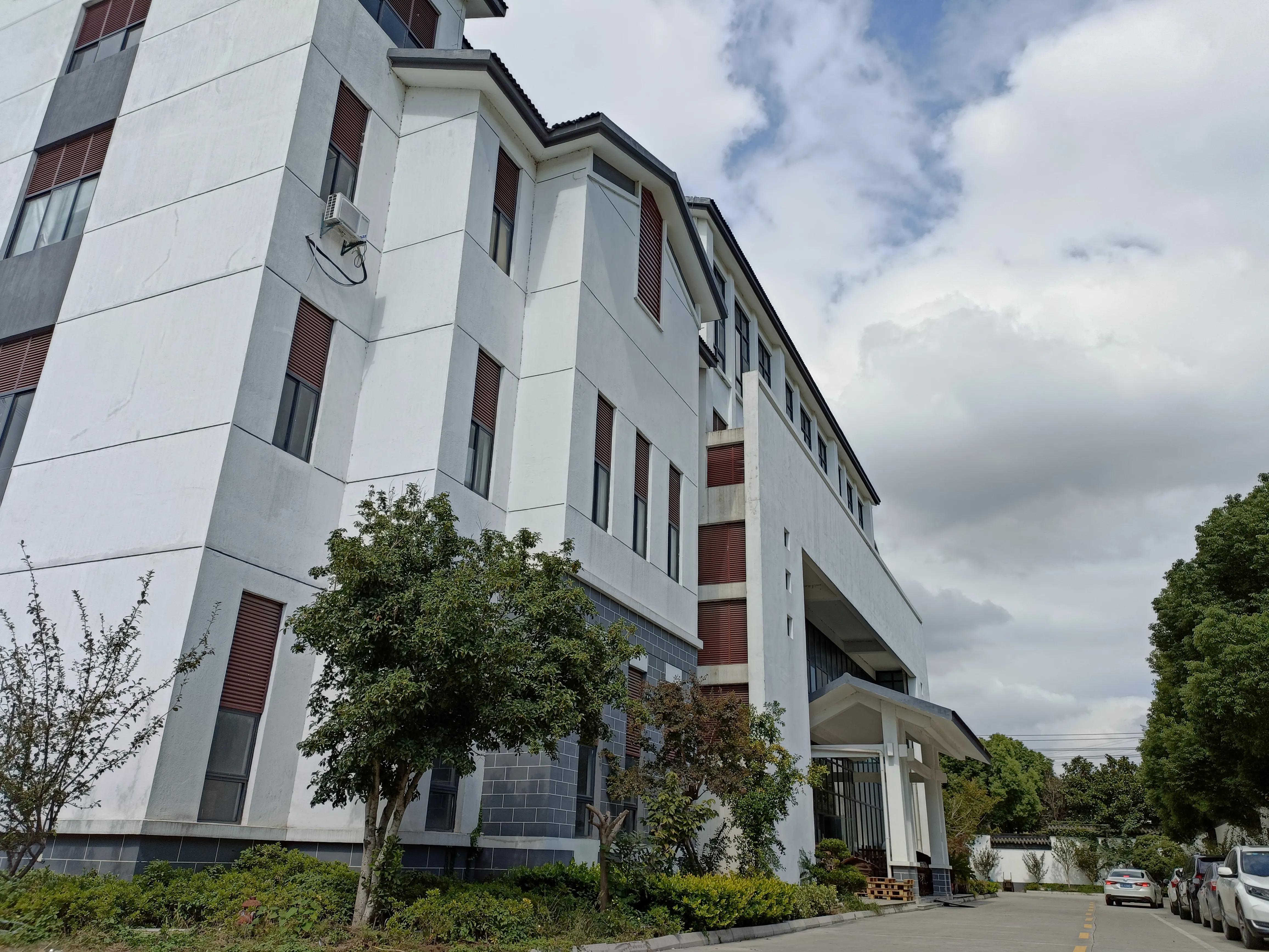 纸箱包装加工厂本地,成都附近哪里有纸箱厂