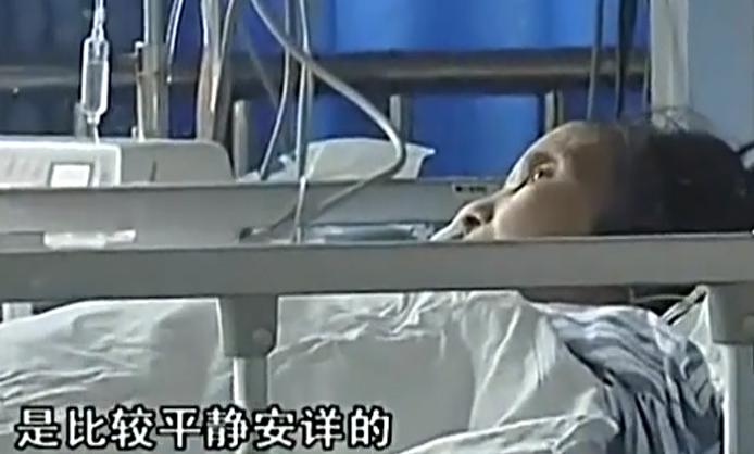 重庆一妇女肚子巨大,女子肚大如球竟是5颗肿瘤