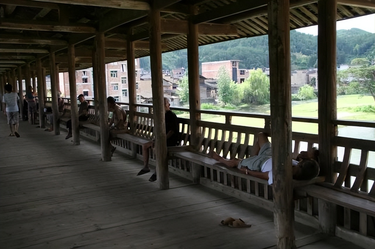 中国最长木拱廊桥万安桥,我国现存最长木拱廊桥万安桥