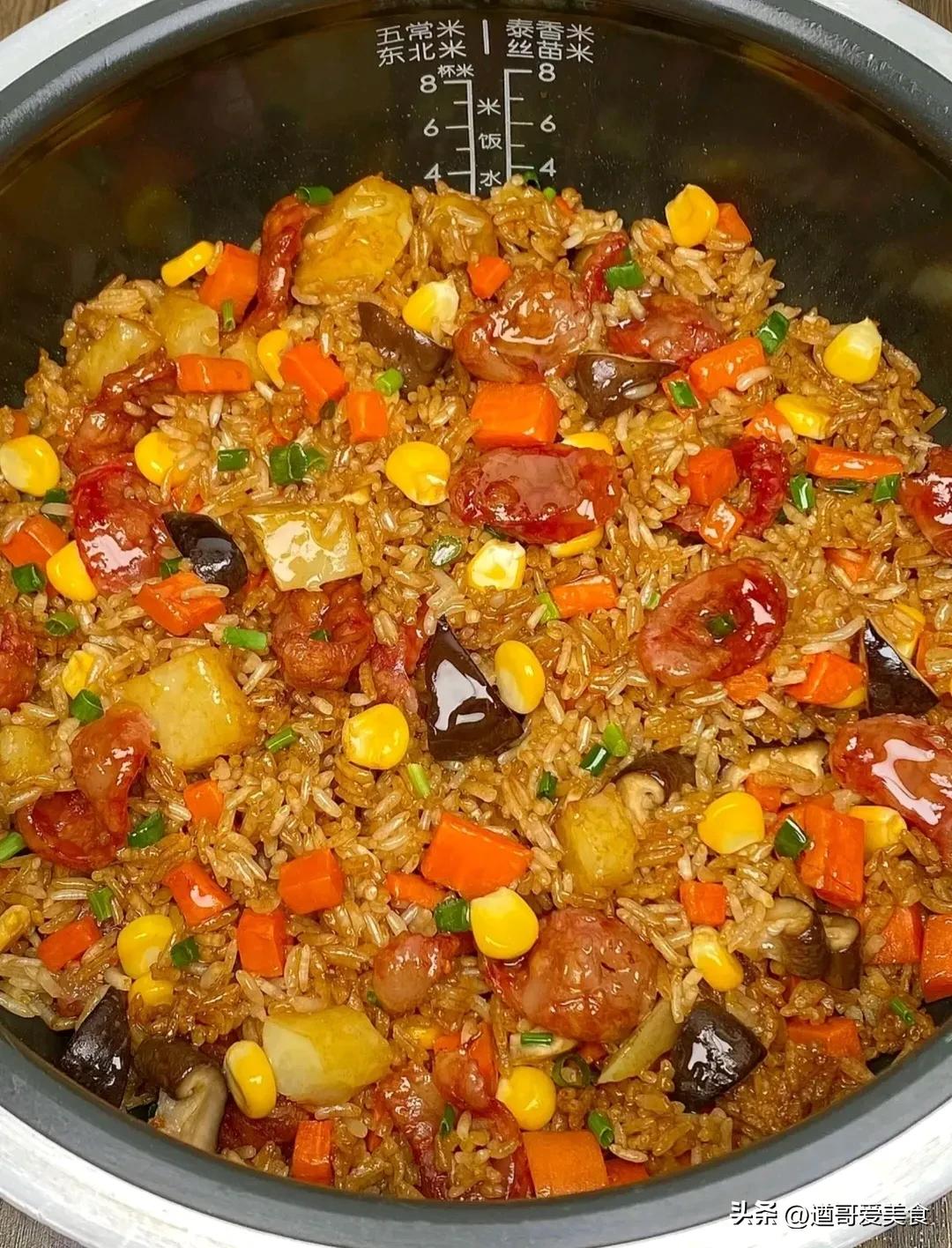 懒人必学版土豆香肠焖饭,香肠土豆焖米饭的做法大全家常