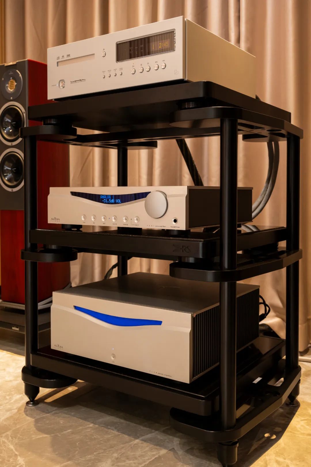 唯美而富有诗意！AudiaFlight歌匠FLS1/FLS4前后级